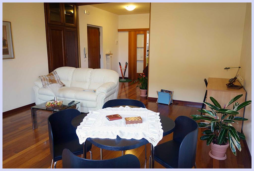 B&B Casa Batiuska เวโรนา ภายนอก รูปภาพ
