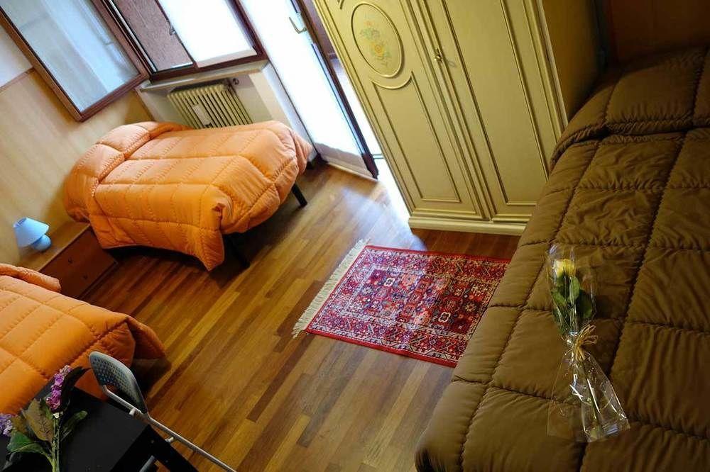 B&B Casa Batiuska เวโรนา ภายนอก รูปภาพ
